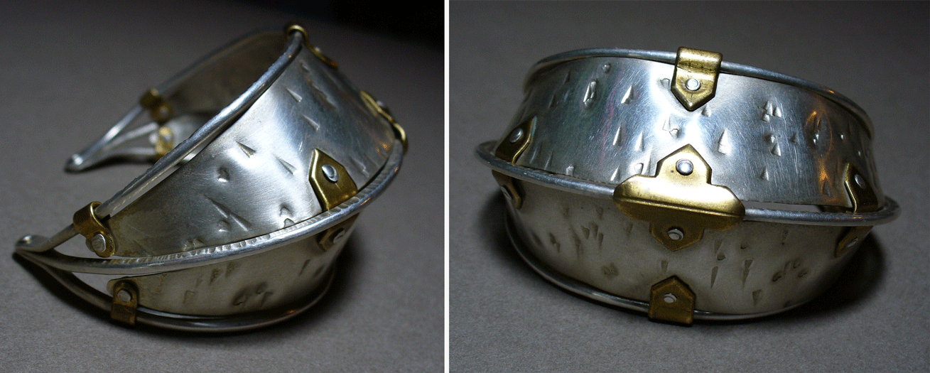 rivetbracelet.gif